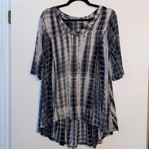 Tie-dye half sleeve top